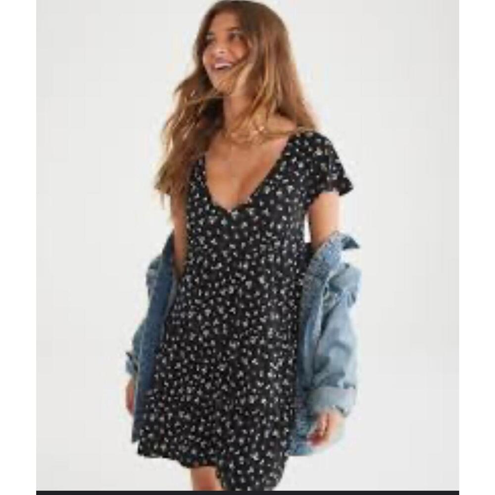 Aeropostale Women's Floral V-Neck Babydoll‎ Dress Size M